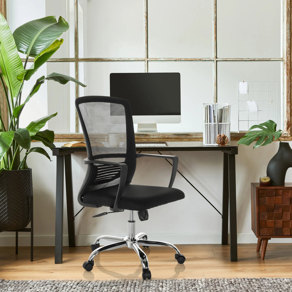 Home Office kontorsstol STAR-TEC S i svart med nätryggstöd och stjärnfot från hjh OFFICE