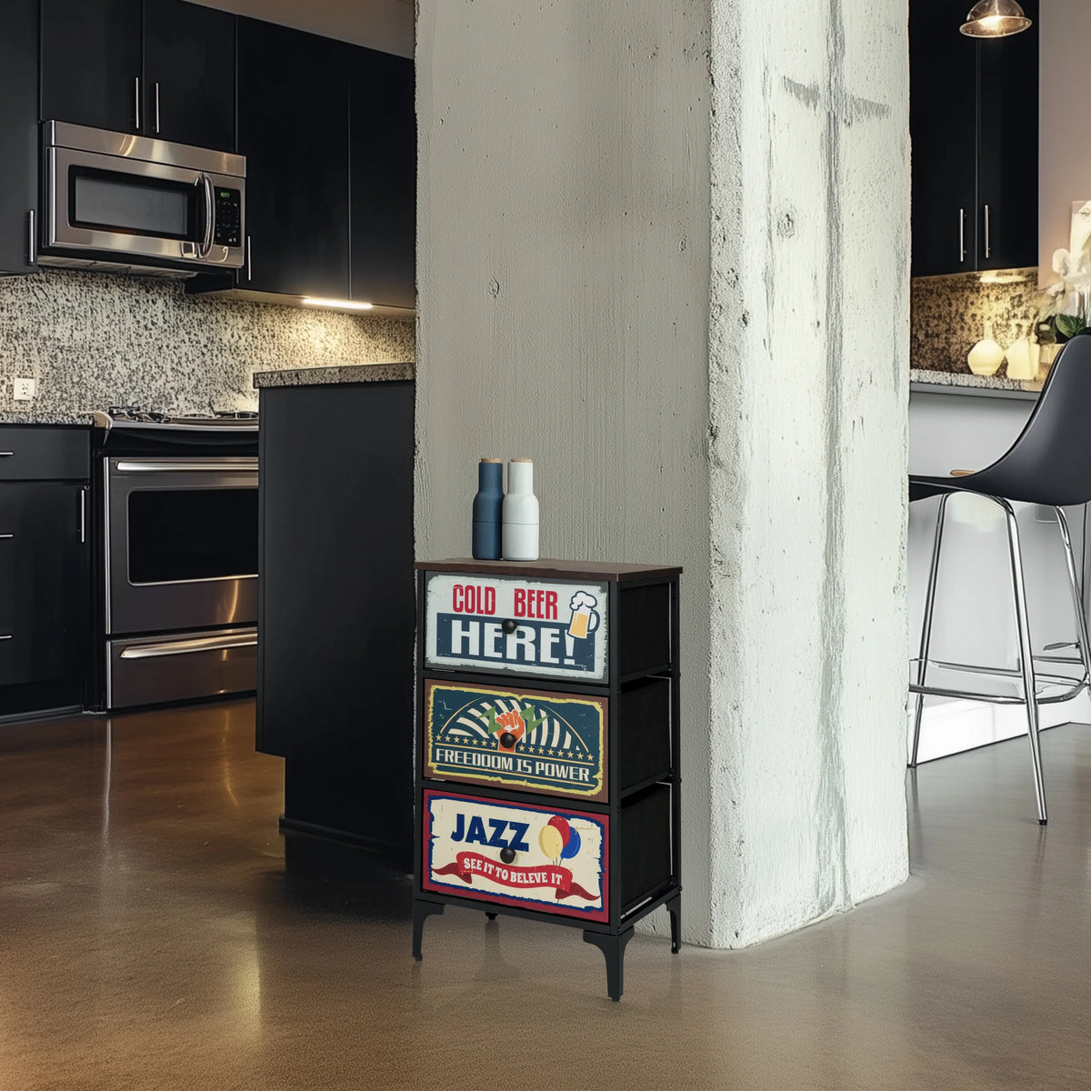 Byrå AMERIKO S med tre lådor och retromotiv på framsidan från hjh LIVING