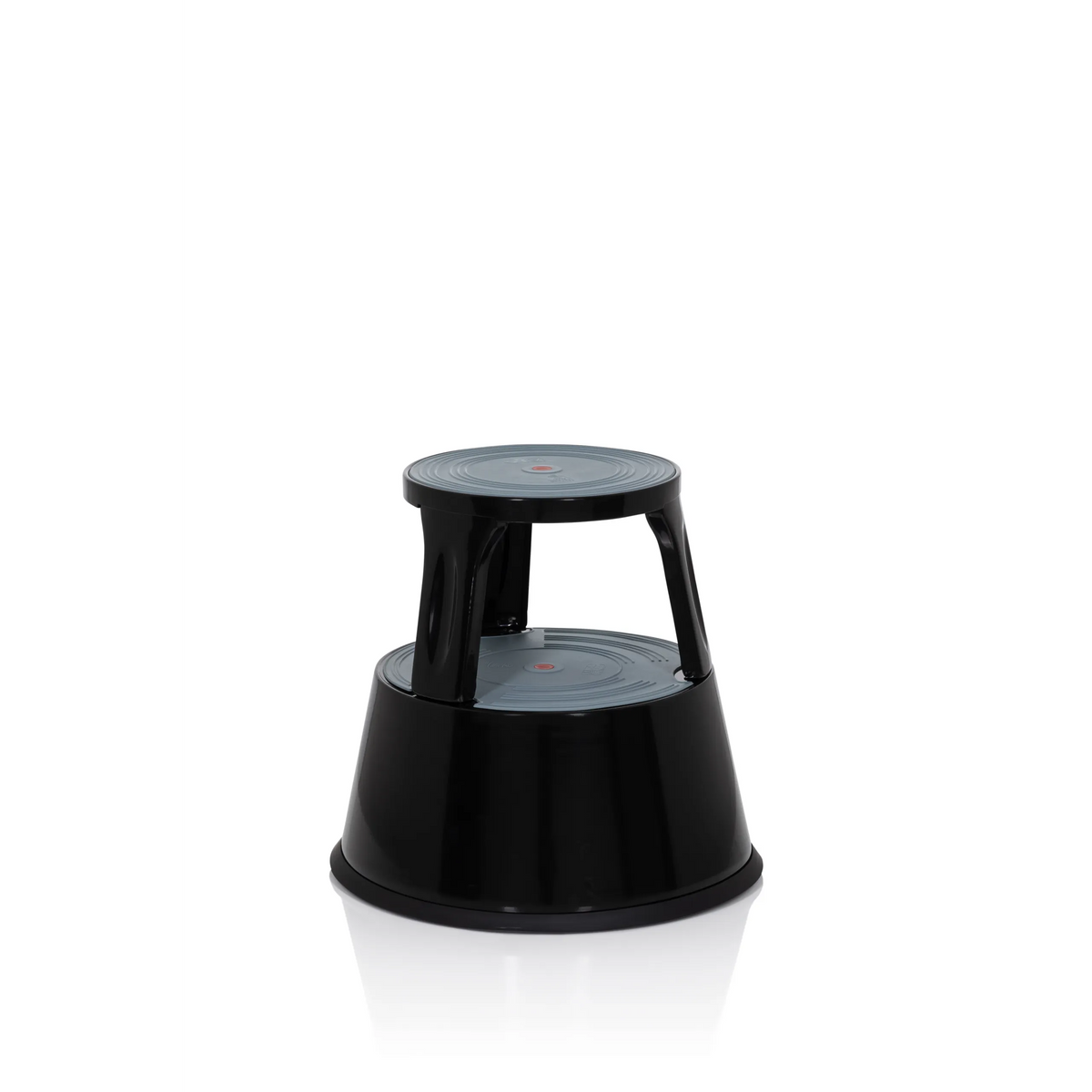 Svart stegpall TIO-M II med två steg och halkfria ytor från hjh OFFICE – 360-gradersvy (framifrån 20°)