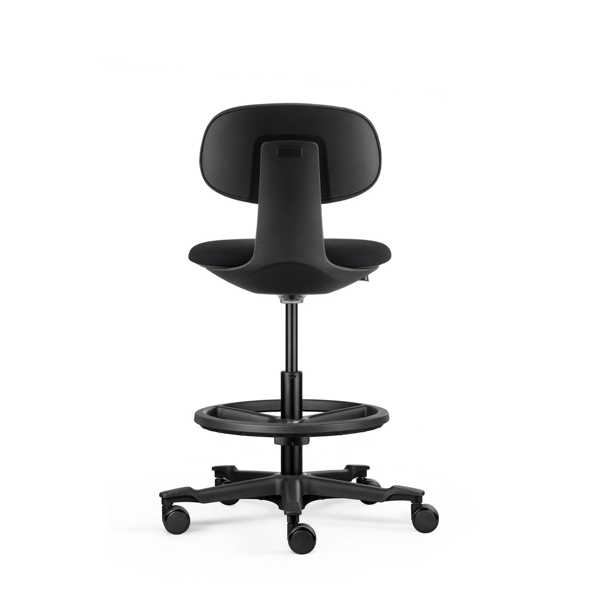 Baksidan av den svarta Arbetsstolen WORK MF2 med fotring och hjul från hjh OFFICE