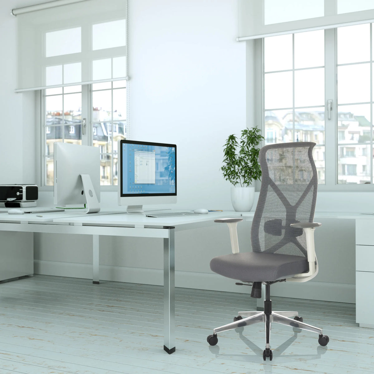 Grå Professionell kontorsstol AZURRO WHITE med nätryggstöd och justerbara armstöd från hjh OFFICE