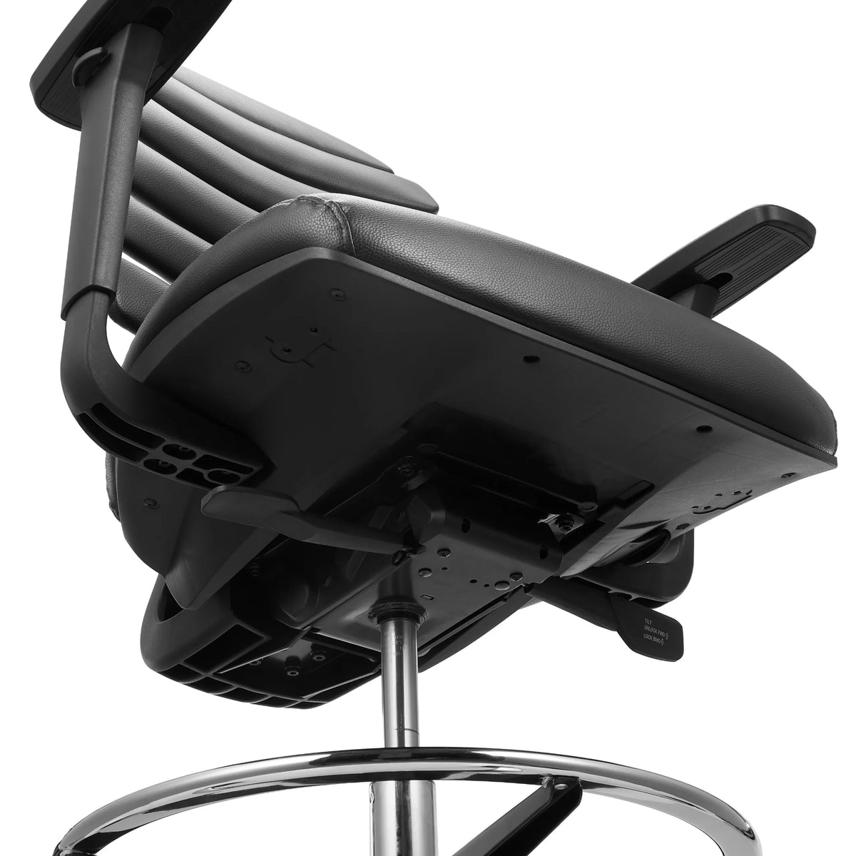 Undersidan av sitsen och gasfjädern på ERGO LINE II WORK bardiskstolen i svart konstläder från hjh OFFICE