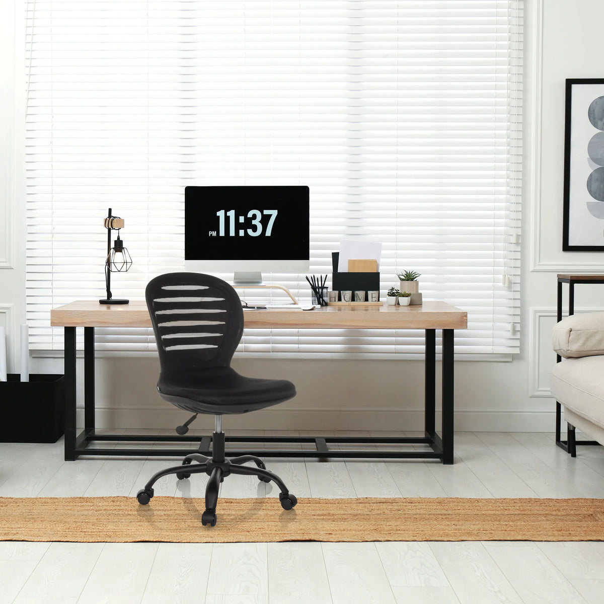Svart Home Office kontorsstol CASLA med svängt ryggstöd och hjul från hjh OFFICE