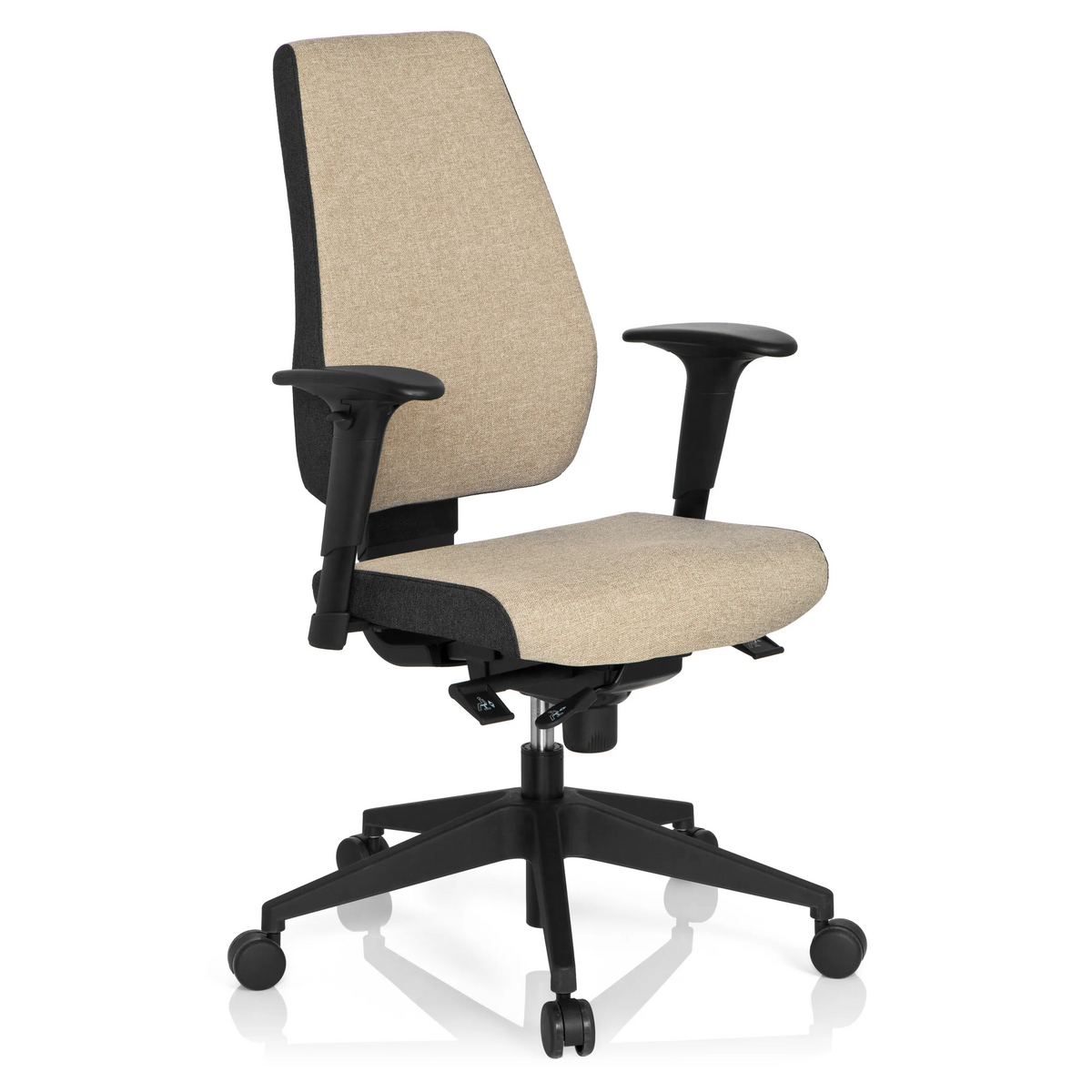Beige Professionell kontorsstol PRO-TEC 500 med armstöd och ett svart femstjärnigt underrede med hjul från hjh OFFICE – 360-gradersvy (snett framifrån 40°)