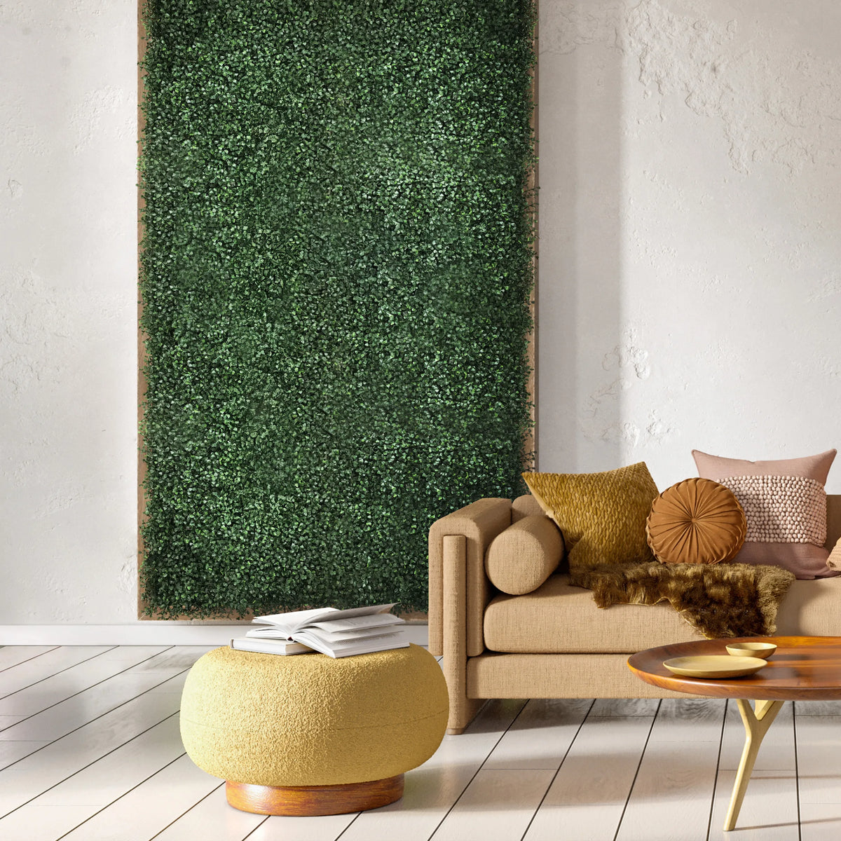 Grön växtmatta LEAFLUXE 1 som vertikal väggdekoration i ett vardagsrum från hjh LIVING
