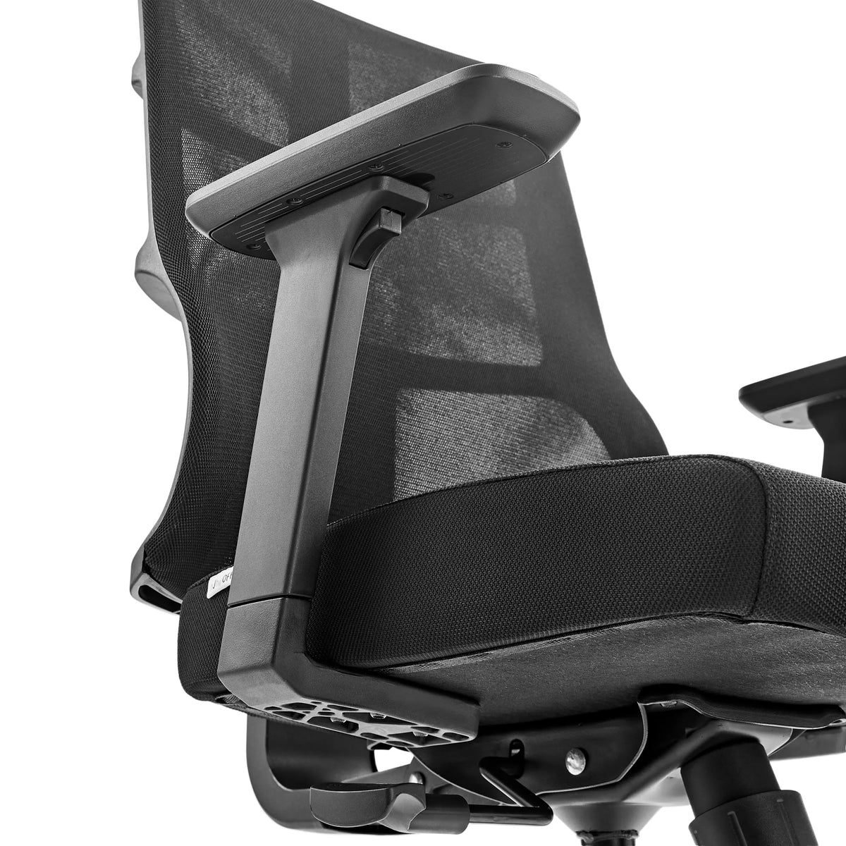Justerbart armstöd och nätryggstöd på Professionell kontorsstol SPINIO från hjh OFFICE