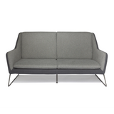 Ljusgrå Loungesoffa LAGUN med mörkgrå detaljer och smala metallben från hjh OFFICE – 360-gradersvy (framifrån 0°)