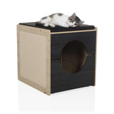 Katthus KITTY PAWBOX 2 i svart och ek med en liggande katt på taket från hjh LIVING