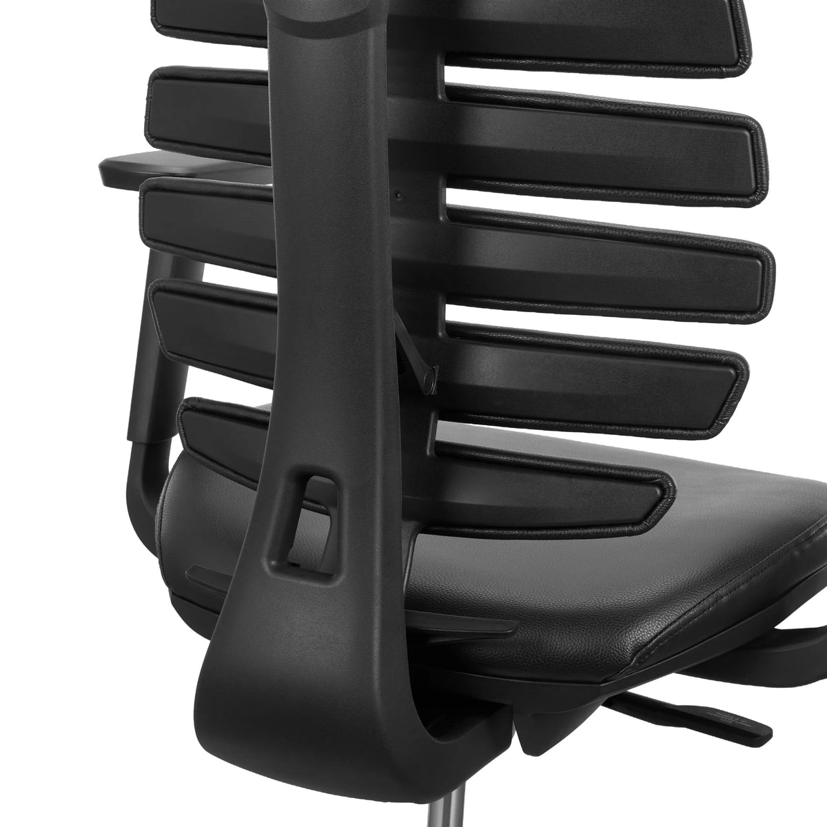 Baksidan av ryggstödet med vågräta ribbor på bardiskstolen ERGO LINE II WORK i svart från hjh OFFICE
