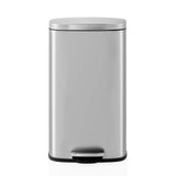 Silverfärgad papperskorg Clean 15 med lock och fotpedal från hjh OFFICE – 360-gradersvy (framifrån 0°)