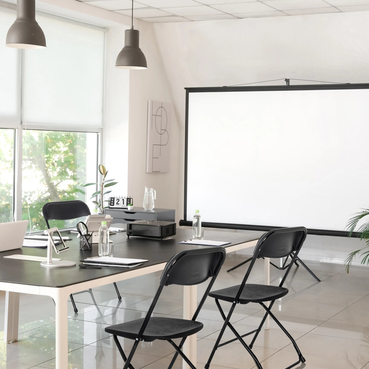 Utomhusstol TUDELA XXL B i svart med metallstomme och sits från hjh OFFICE