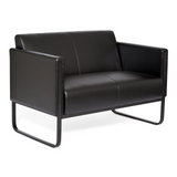 Svart loungesoffa BALI BLACK som tvåsitssoffa med armstöd och metallstomme från hjh OFFICE – 360-gradersvy (bakifrån 180°)