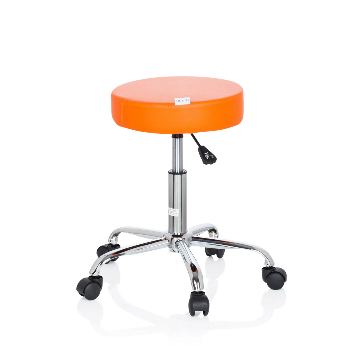 Orange Svängbar stol OPERATOR II med gaslift och femhjuligt underrede från hjh OFFICE – 360-gradersvy (snett bakifrån 120°)