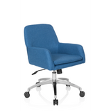 Blauer Homeoffice-Bürostuhl SHAKE 400 mit Armlehnen und Fußkreuz mit fünf Rollen von hjh OFFICE – 360-Grad-Ansicht (schräge Frontansicht 40°)