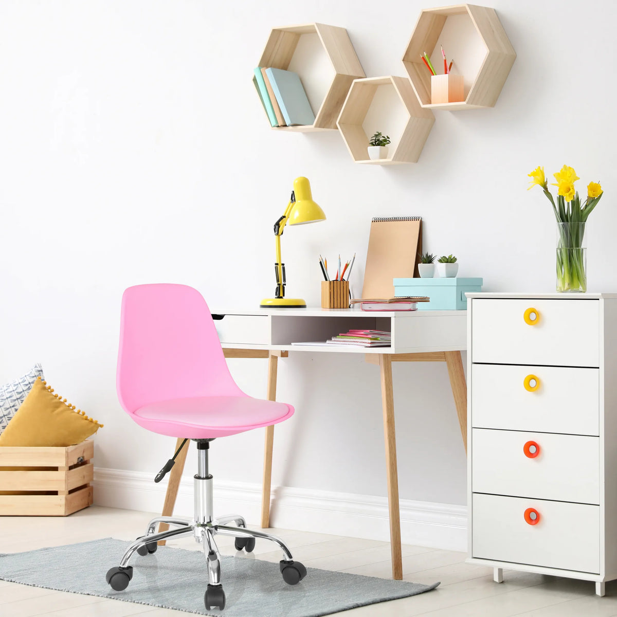 Snurrstol för barn FANCY II i rosa med kromad stjärnfot och hjul från hjh OFFICE
