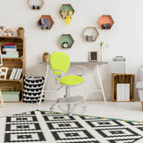 Snurrstol för barn KID COLOUR G1 i grönt och grått med armstöd och hjul i ett barnrum från hjh OFFICE