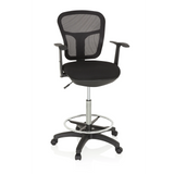 Svart Bardiskstol TOP WORK 108 med nätrygg, fotring och femhjulig stjärnfot från hjh OFFICE – 360-gradersvy (framifrån 20°)