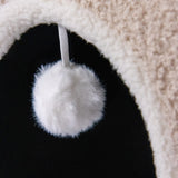 Vit pompon på en beige kattgrotta PAWY EB från hjh LIVING