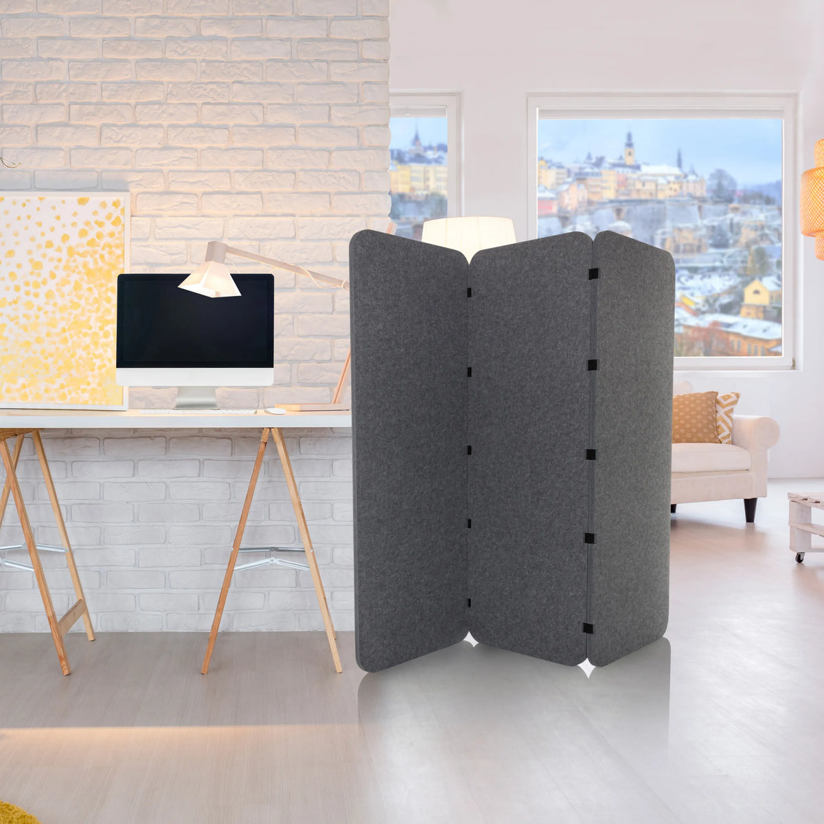 Grå Skärmvägg FLEXMIUT EL med tre vikbara element i ett ljust rum från hjh OFFICE