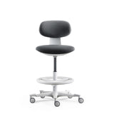 Mörkgrå Arbetsstol WORK MF2 W med fotring och fem hjul från hjh OFFICE