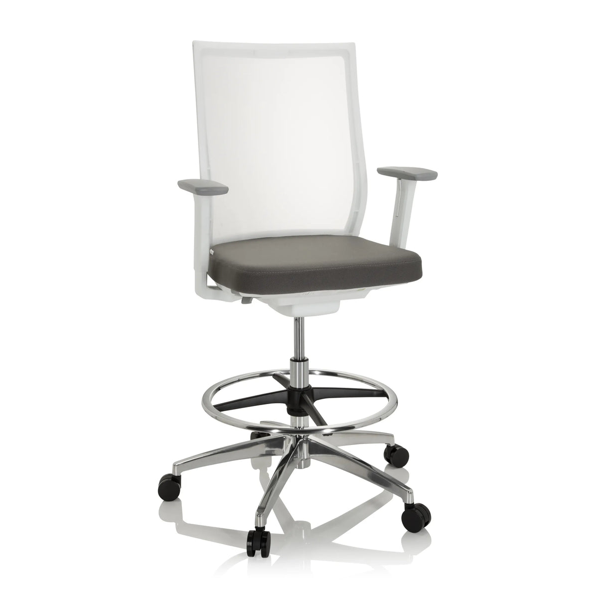 Grå Bardiskstol ASPEN WORK W med nätrygg, fotring och femhjulig fotkorsbas från hjh OFFICE – 360-gradersvy (framifrån 20°)
