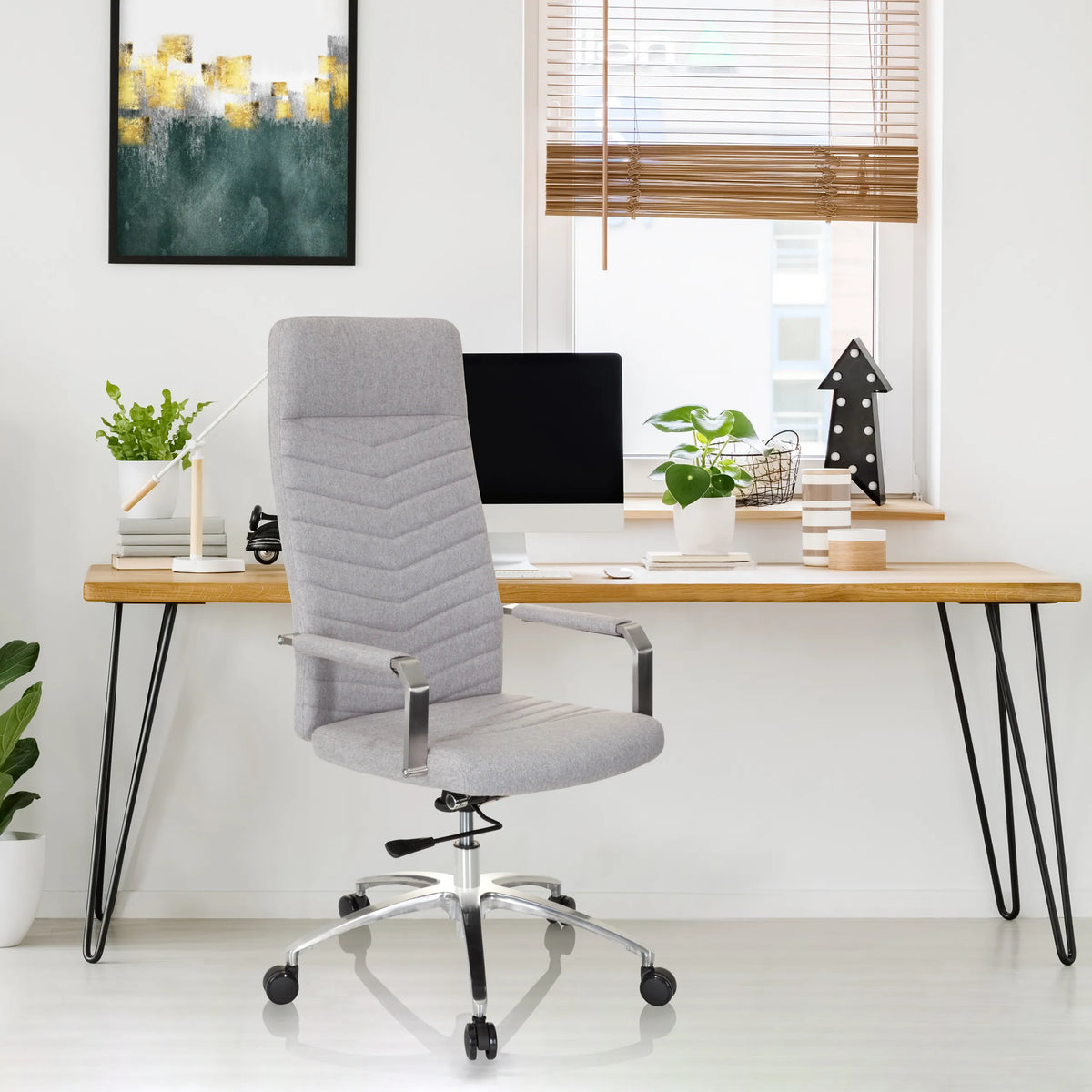 Home Office kontorsstol SARANTO PLUS i ljusgrått med armstöd och stjärnfot med hjul från hjh OFFICE