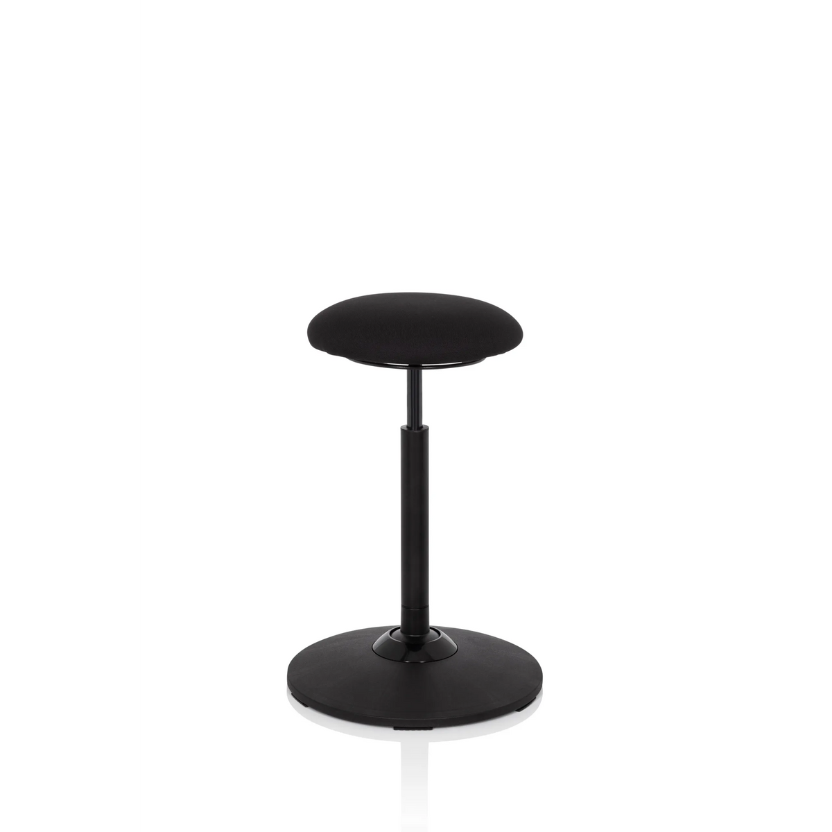 Svart ståstol BALANCE SIT med rund sits och cirkelformad fot från hjh OFFICE – 360-gradersvy (snett framifrån 60°)