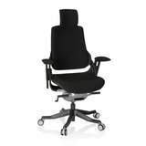 Svart Professionell kontorsstol SPEKTRE BLACK med nackstöd, armstöd och femhjulig fotkorsbas från hjh OFFICE – 360-gradersvy (framifrån 20°)