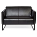 Svart Loungesoffa BALI BLACK som tvåsitssoffa med slät klädsel och medar i metall från hjh OFFICE