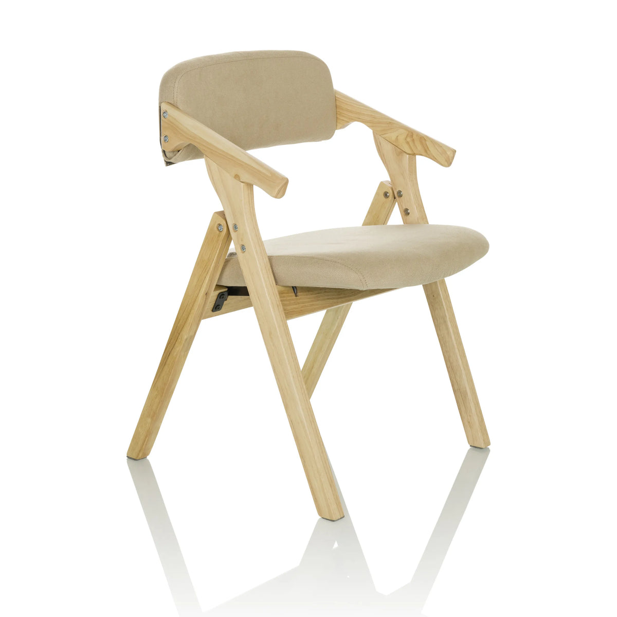 Beige hopfällbar stol SCANDIO med armstöd och trästomme från hjh OFFICE – 360-gradersvy (snett framifrån 45°)