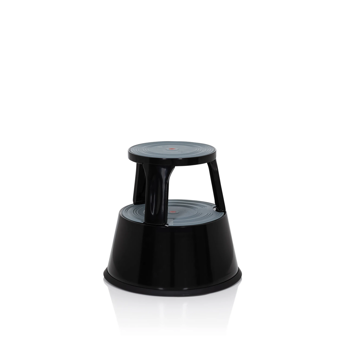 Svart stegpall TIO-M II med två steg och halkfria ytor från hjh OFFICE – 360-gradersvy (snett framifrån 40°)