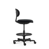 Svart Arbetsstol WORK MF2 med fotring och stjärnfot med hjul från hjh OFFICE