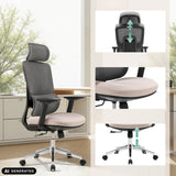 Professionell kontorsstol Ergomy Pro i mörkgrått och beige med justeringsmöjligheter från hjh OFFICE (AI-genererad bild)