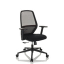 Professionell kontorsstol CARLOW I i svart med nätryggstöd och armstöd från hjh OFFICE