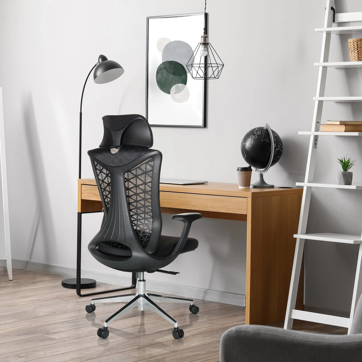 Svart Professionell kontorsstol FALEO B med nätryggstöd och nackstöd från hjh OFFICE