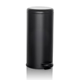 Svart Papperskorg CLEAN STEP med lock och fotpedal från hjh OFFICE – 360-gradersvy (snett framifrån 30°)