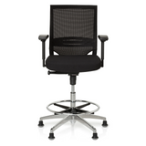 Svart Bardiskstol TOP WORK 77 med nätrygg, fotring och fem glidskydd från hjh OFFICE – 360-gradersvy (framifrån 0°)