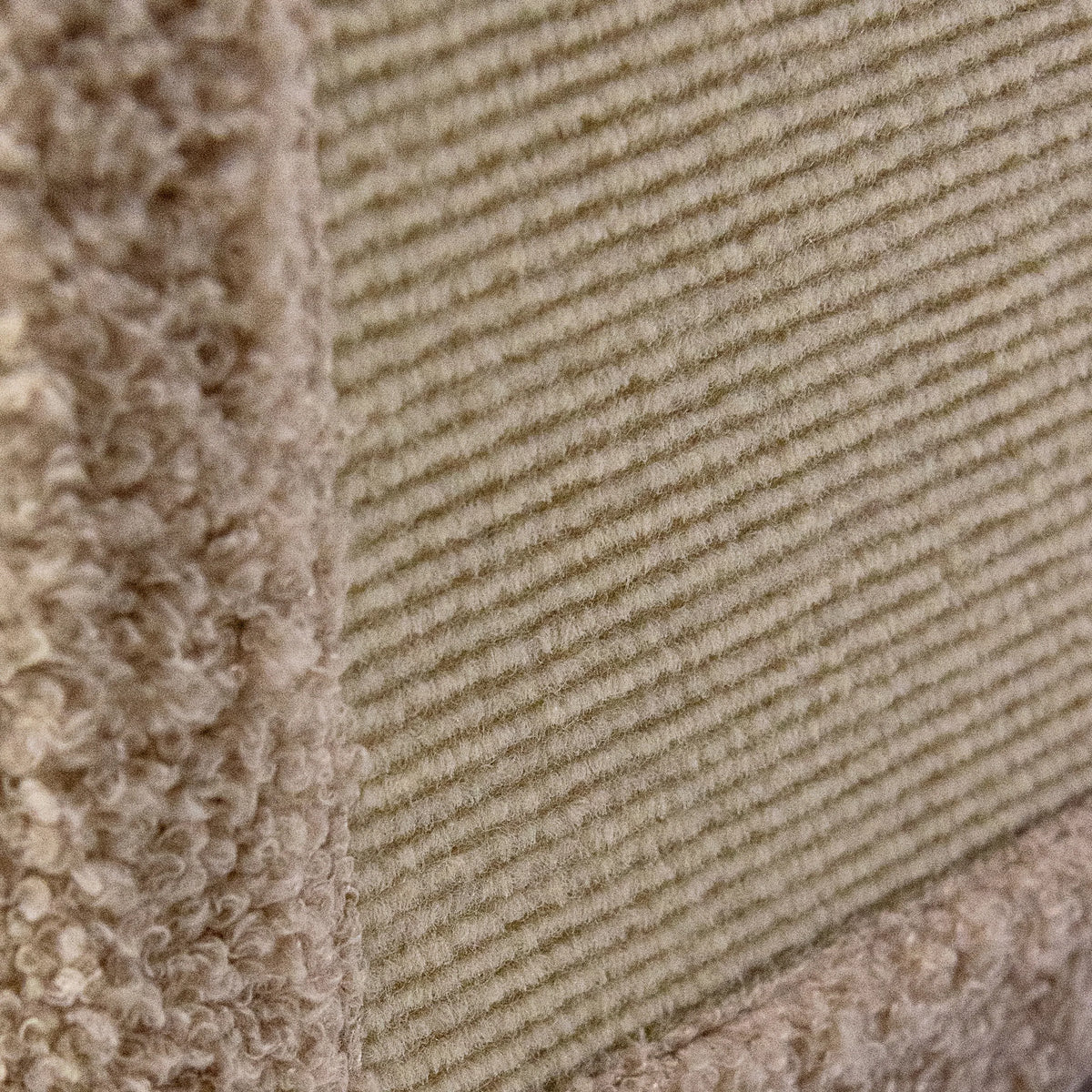 Beige tygöverdrag med ribbstruktur till kattgrottan PAWY EB från hjh LIVING