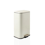 Beige Papperskorg Clean 1 med pedalöppning och platt lock från hjh OFFICE – 360-gradersvy (snett framifrån 45°)
