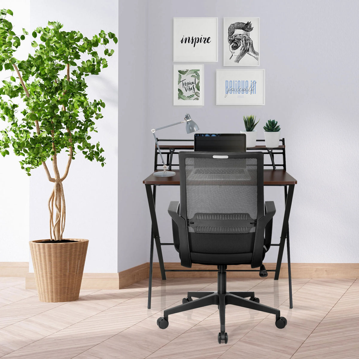 Svart Home Office kontorsstol PRESTON med nätryggstöd och armstöd från hjh OFFICE