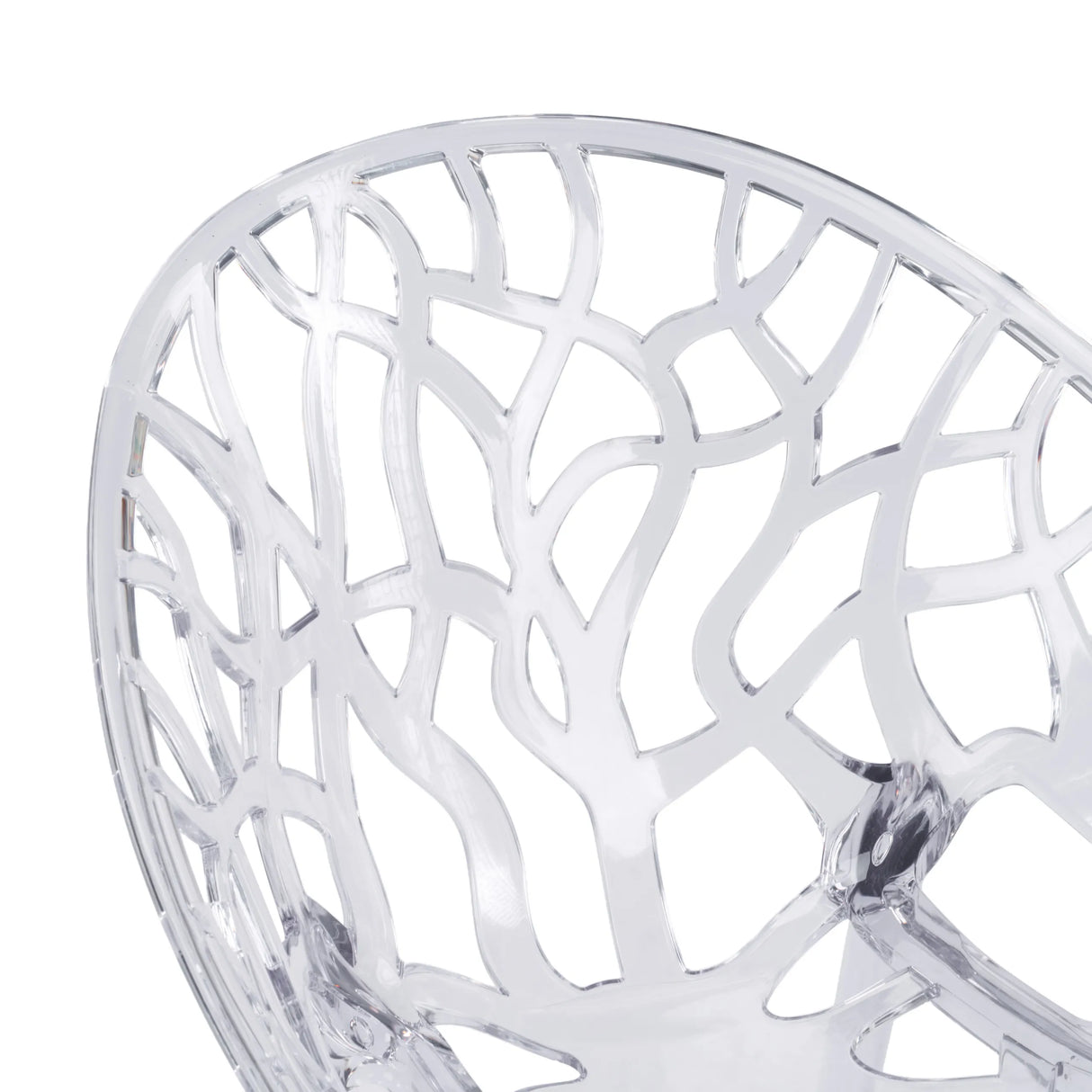 Transparent, nätliknande ryggstödsdesign på den fyrbenta stolen Artifo T från hjh LIVING