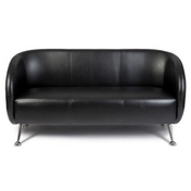 Svart loungesoffa ST. LUCIA som tresits med glänsande metallfötter från hjh OFFICE