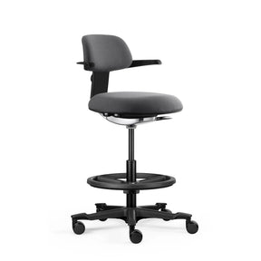 Mörkgrå Arbetsstol TOP WORK 40 med armstöd, fotring och stjärnfot med hjul från hjh OFFICE